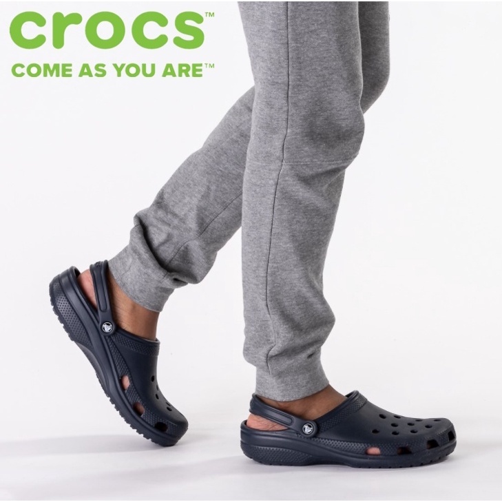 รุ่นใหม่❗️Classic Crocs Clog หิ้วนอก ถูกกว่าshop✨(สินค้าพร้อมจัดส่งจากไทย)✨แจกตัวติดรองเท้า