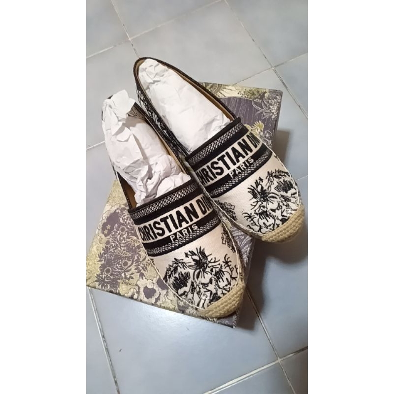 รองเท้าDior มือสอง ของเเท้💯💯💯