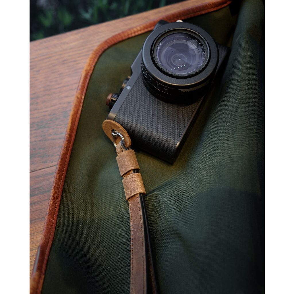 สายคล้องมือกล้องหนัง Mr.Stone Wrist Strap