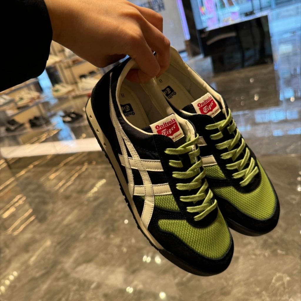 Onitsuka Tiger Ultimate 81 Nm หนังกลับสองชั้น แฟชั่น รองเท้าลําลองชีวิต
