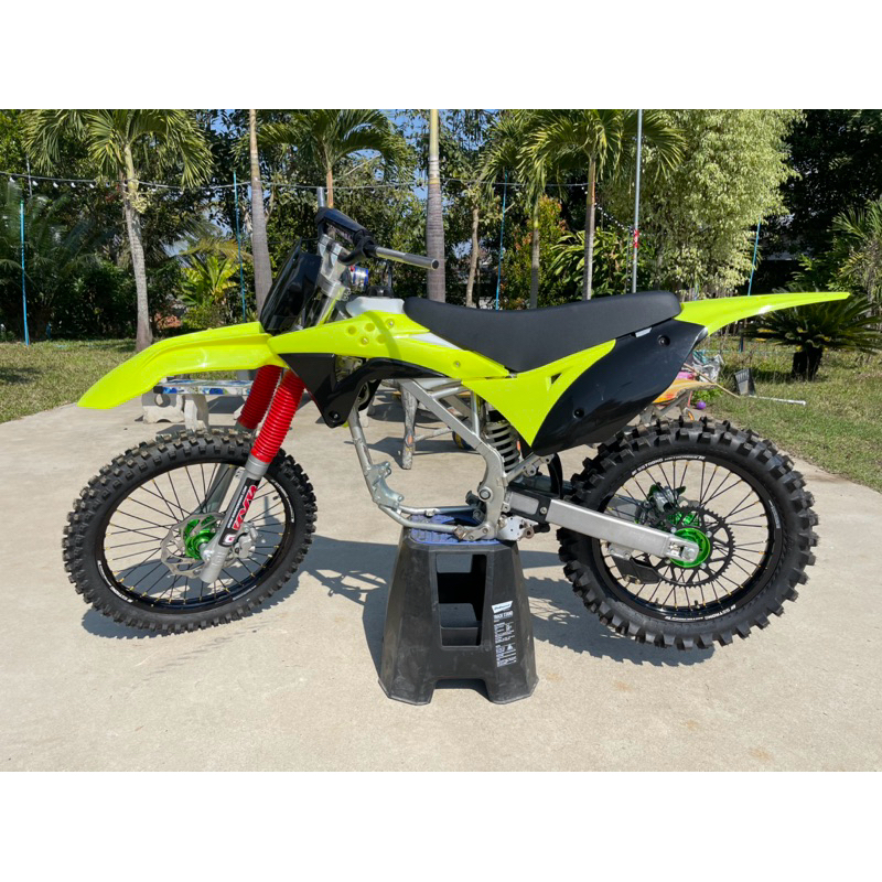 ชุดสี Gordon‘s แท้ สำหรับKLX150 เปลี่ยนทรงขับแบบรถสูตร  ได้ครบชุดเบาะถัง