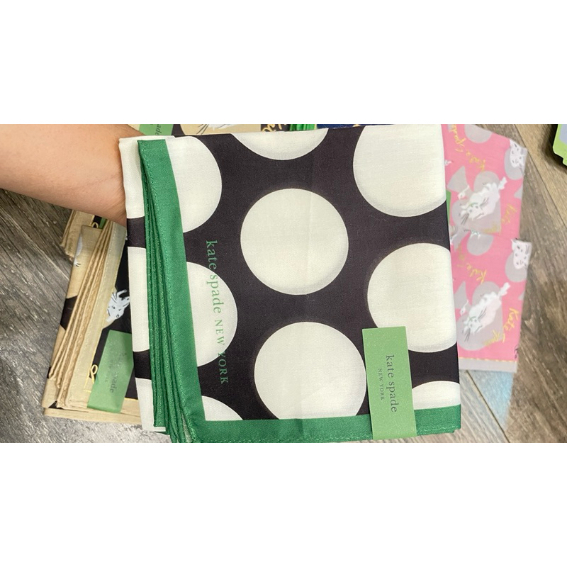 พร้อมส่ง ผ้าเช็ดหน้า Kate spade♠️ New York  ของแท้จากญี่ปุ่น🇯🇵💯