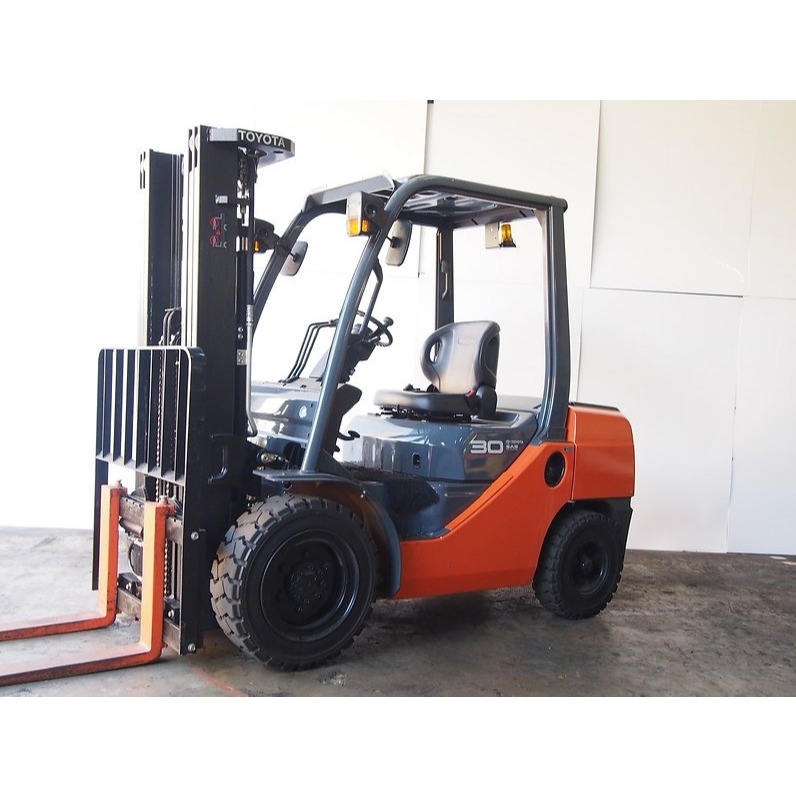 Used 2018 Toyota รถยก 62-8FD30 4 Wheel Counterbalance Forklift สภาพการทำงานดีเยี่ยม