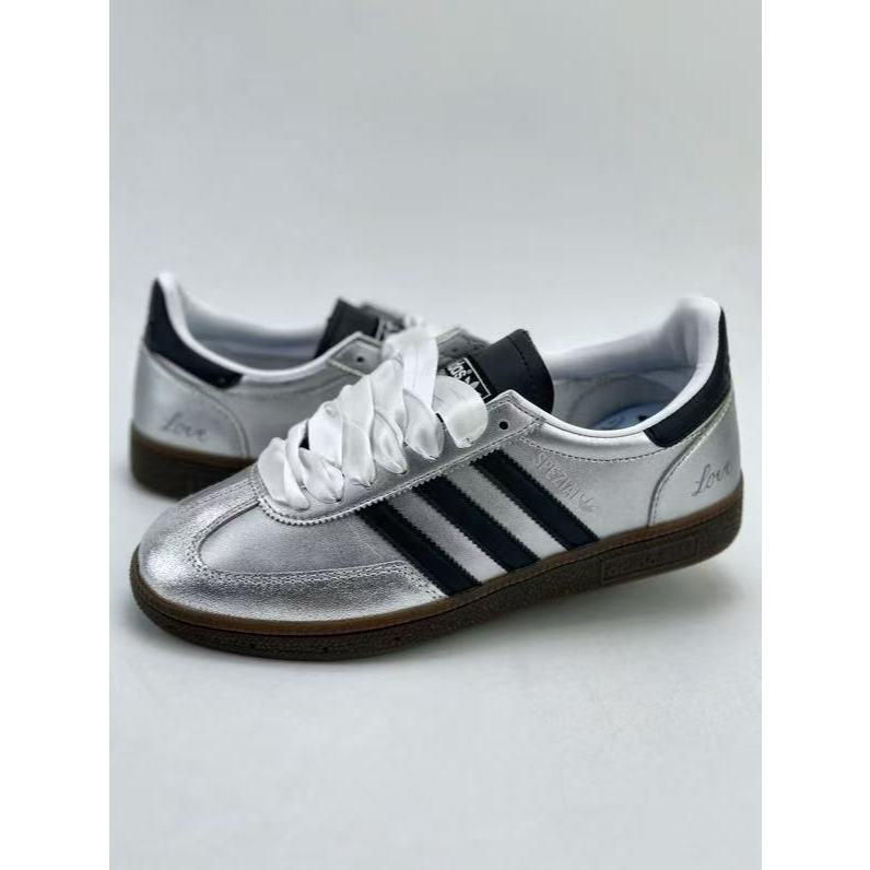 Adidas originals Samba Handball Spezial รองเท้าผ้าใบลำลองน้ำหนักเบาที่สวมใส่สบาย IE3403GJ