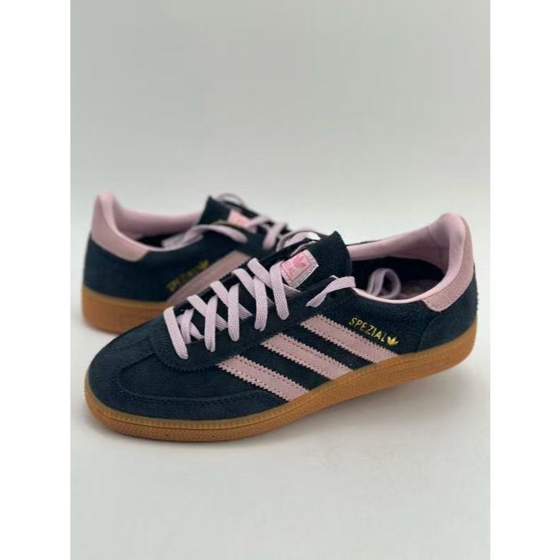 Adidas originals Samba Handball Spezial รองเท้าผ้าใบลำลองน้ำหนักเบาที่สวมใส่สบาย IE5897XQ