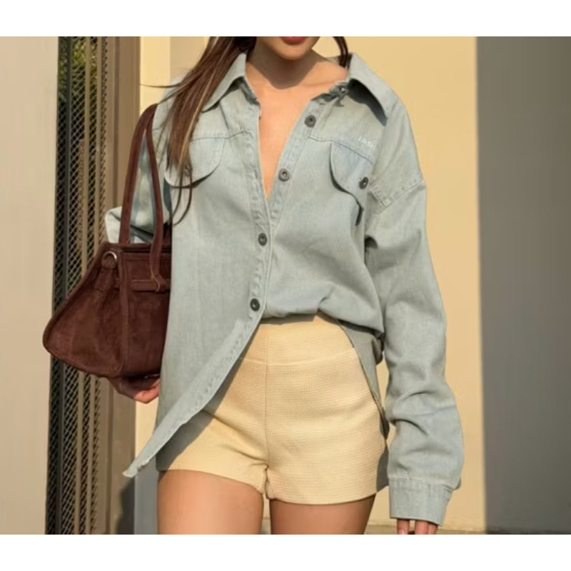 ส่งต่อเสื้อเชิ้ตยีนส์ Jarin_official