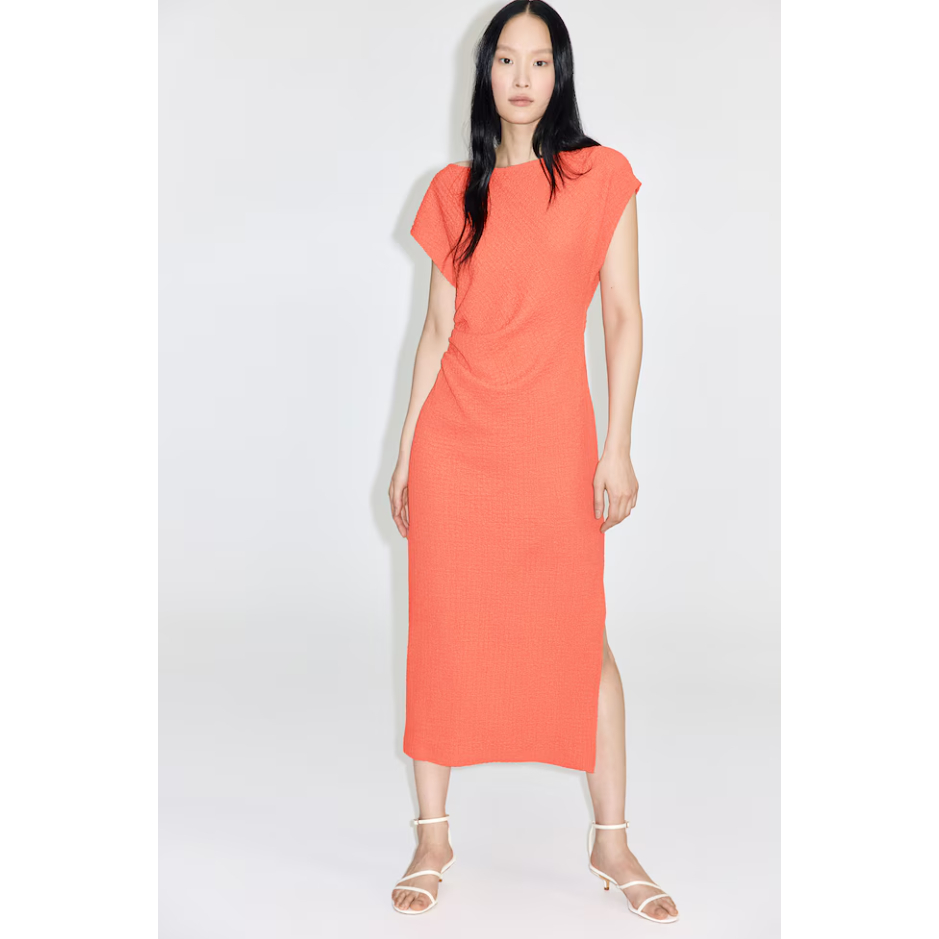H&M(เอชแอนด์เอ็ม) เดรสผ้ายืดแบบมีเท็กซ์เจอร์ ผู้หญิง 1286514_1