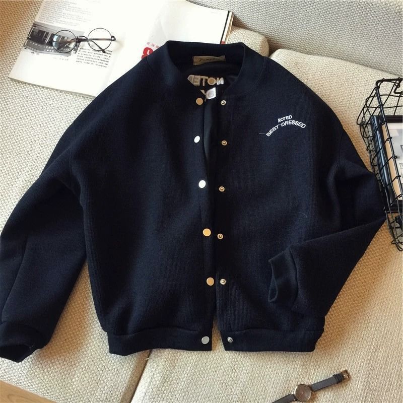 🔥เสื้อแจ็คเก็ตคาร์ดิแกนถักสำหรับผู้ชายและผู้หญิง เสื้อสาวอวบ ชุดเบสบอลอินเทรนด์สำหรับ