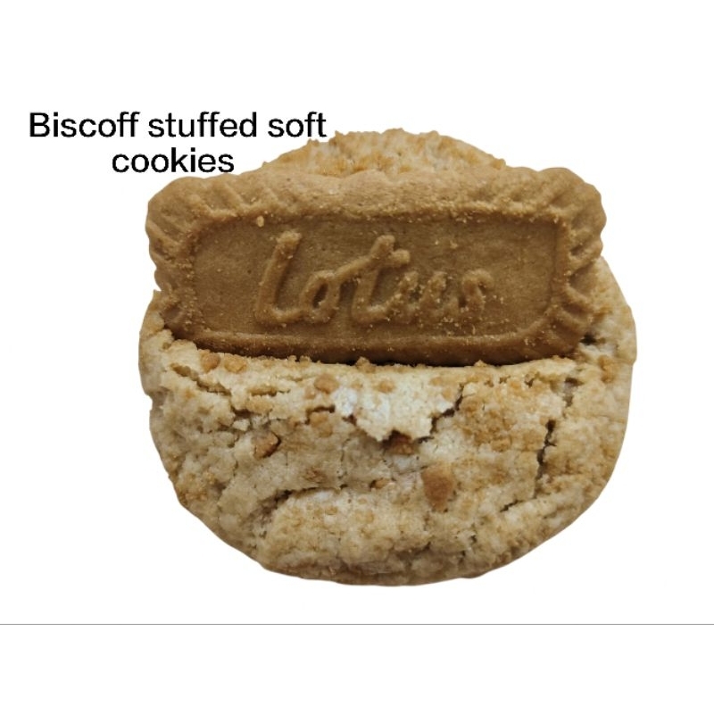 Biscoff stuffed soft cookies  ชิ้นละ 90 กรัม