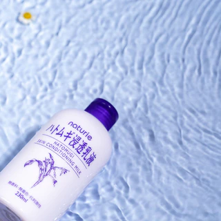 Naturie Hatomugi Skin Conditioning Milk : ฮาโตะมูกิ สกิน คอนดิชั่นนิ่ง มิลค์