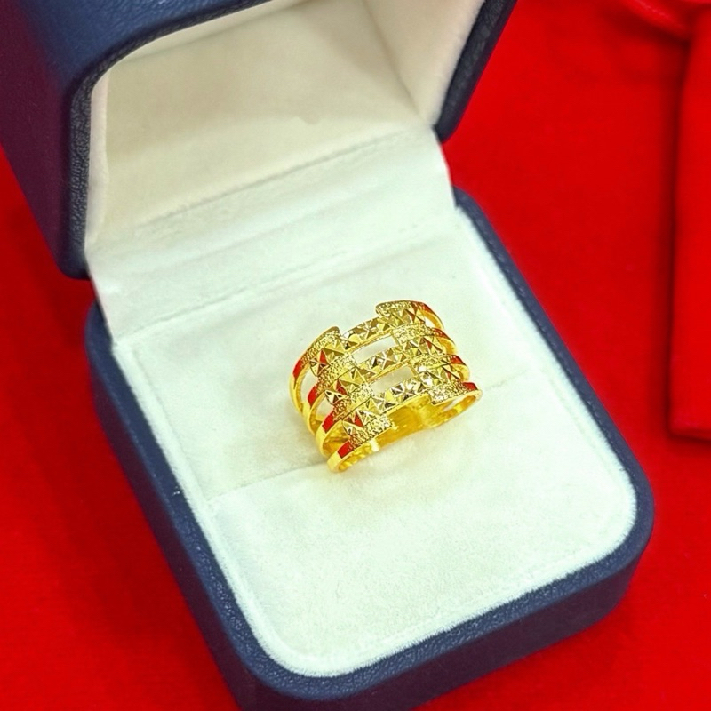 แหวนทองจิกลาย3ชั้น น้ำหนัก2สลึง แหวนทอง เครื่องประดับ ทองชุบ 0372