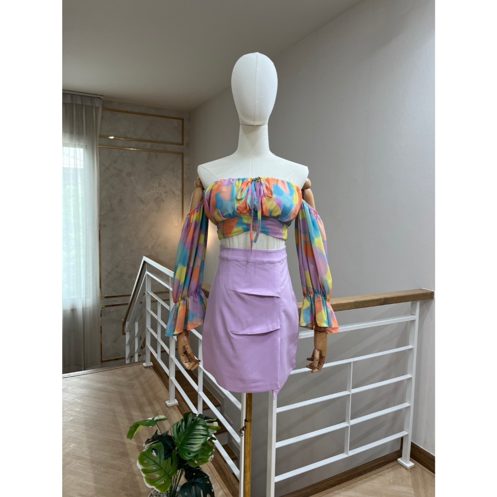 BT 12-2840 เซท 2 ชิ้น เสื้อเกาะอก มีฟองน้ำ แต่งแขนแบบพองๆ เชือกตรงอกมัดเป็นโบว์หรือผูกคล้องคอได้ แมท