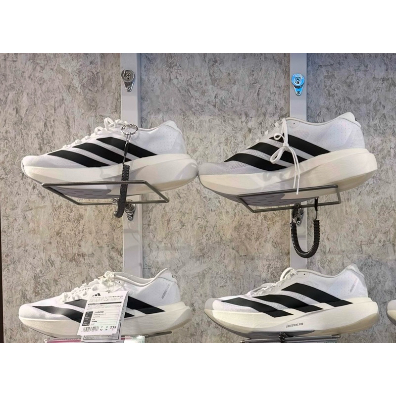 รองเท้า ADIDAS EVO SL OG