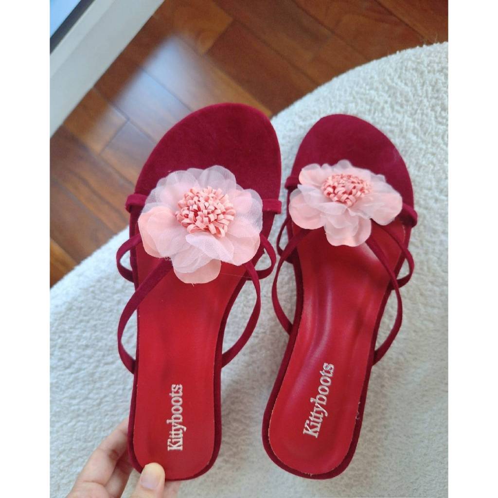 รองเท้า 🌷🌺Valvet 💓🌷🎀ส้นสูง 1.5 นิ้ว ดอกไม้พร้อมส่ง😊