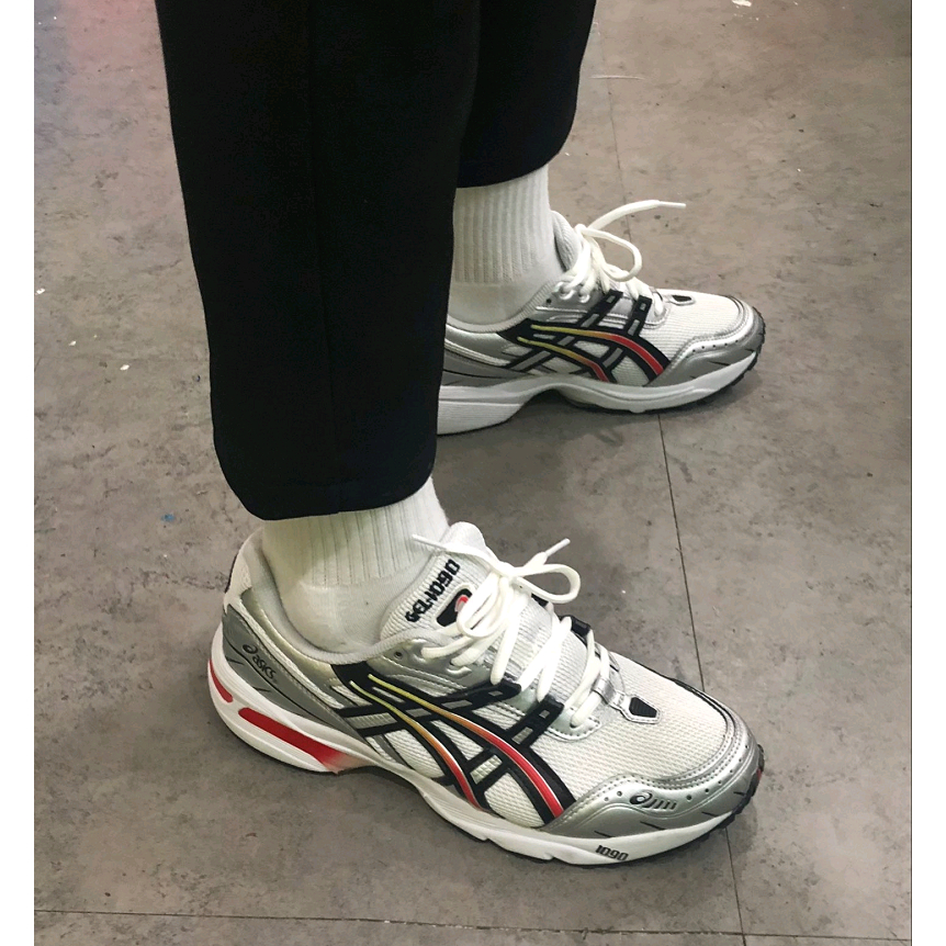 Asics Gel-1090 V1  รองเท้าผ้าใบ สำหรับทั้งชายและหญิง（ของแท้ 100%）
