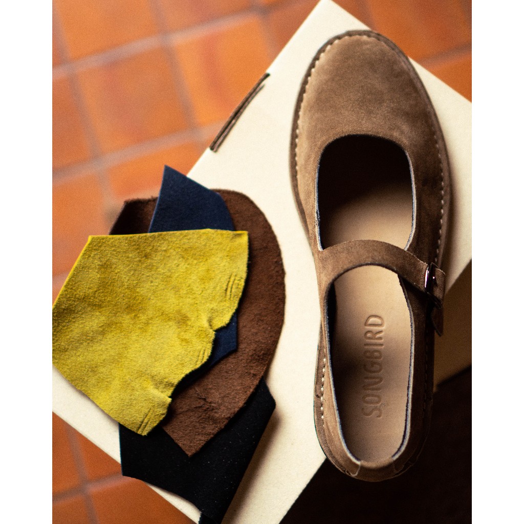 Songbird-Suede Sienna