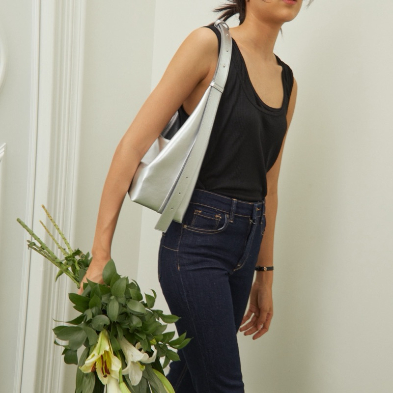 (**ส่งต่อ มือสอง) knack.bag - Hobo (L)- Silver (สีเงิน)