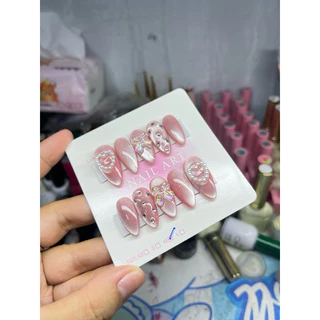 เล็บปลอมสีลูกแก้วติดอะไรทรงแหลมยาวกลางพรีออเดอร์
