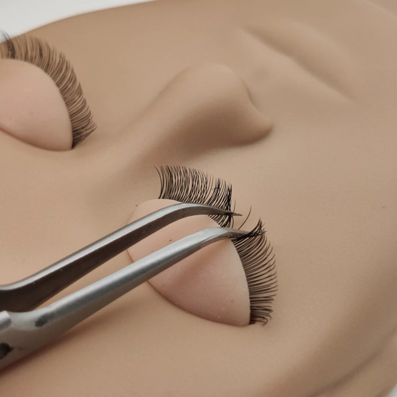 หน้าหุ่นพร้อมขนตาปลอม2ชั้น ใช้ในการหัดต่อขนตา หัดสักปาก สักคิ้ว - รูปที่ 2