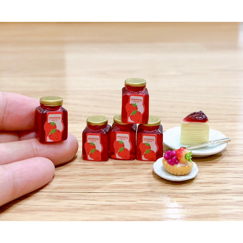 โมเดลขวดจิ๋ว เเยมสตอเบอร์รี่จิ๋ว ราคา/ชิ้น