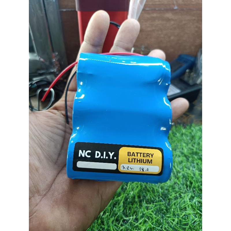 แบตไฟโซล่าเซลล์ แบตลิเธี่ยมฟอตเฟส ขนาด32700 3.2v  18,000mAh แบบ3ก้อน