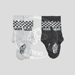 ถุงเท้าสตรีทแฟชั่น VAตาราง ขาว-ดำ (ข้อยาวครึ่งแข้ง) FREESIZE