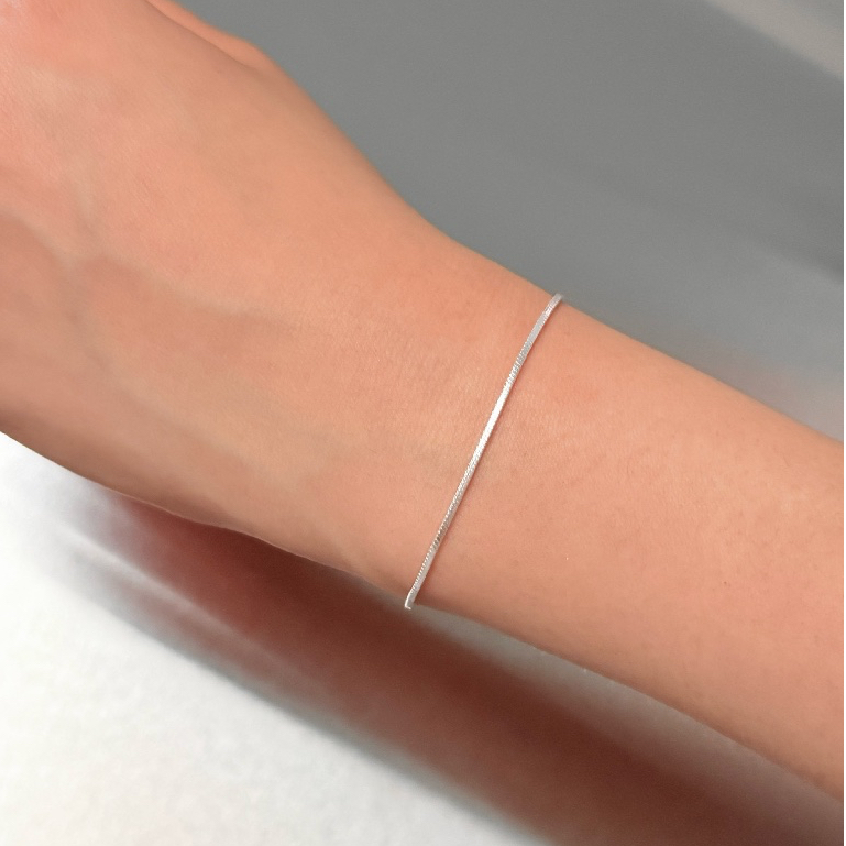 (bracelet,สร้อยข้อมือ) : LYN BRACELET SILVER925 / สร้อยข้อมือเงินแท้ สร้อยข้อมือมินิมอล | YOUR WISHLIST