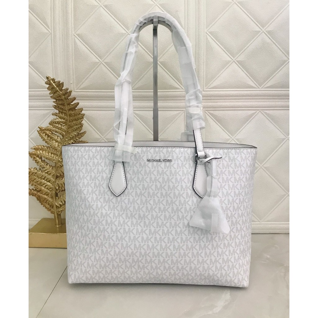 🎀 (สด-ผ่อน) เอ็มแค 35T4S6HT9B SHEILA LARGE SIGNATURE LOGO TOTE BAG โททช็อปปิ้งเชล่าขาว