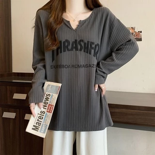 เสื้อยืดโอเวอร์ไซส์ (50-150 กก.) แขนยาว สไตล์เกาหลี คอวี พิมพ์ลายตัวอักษร พลัสไซส์ เสื้อยืด คัตติ้งยาว เสื้อยืดบาง