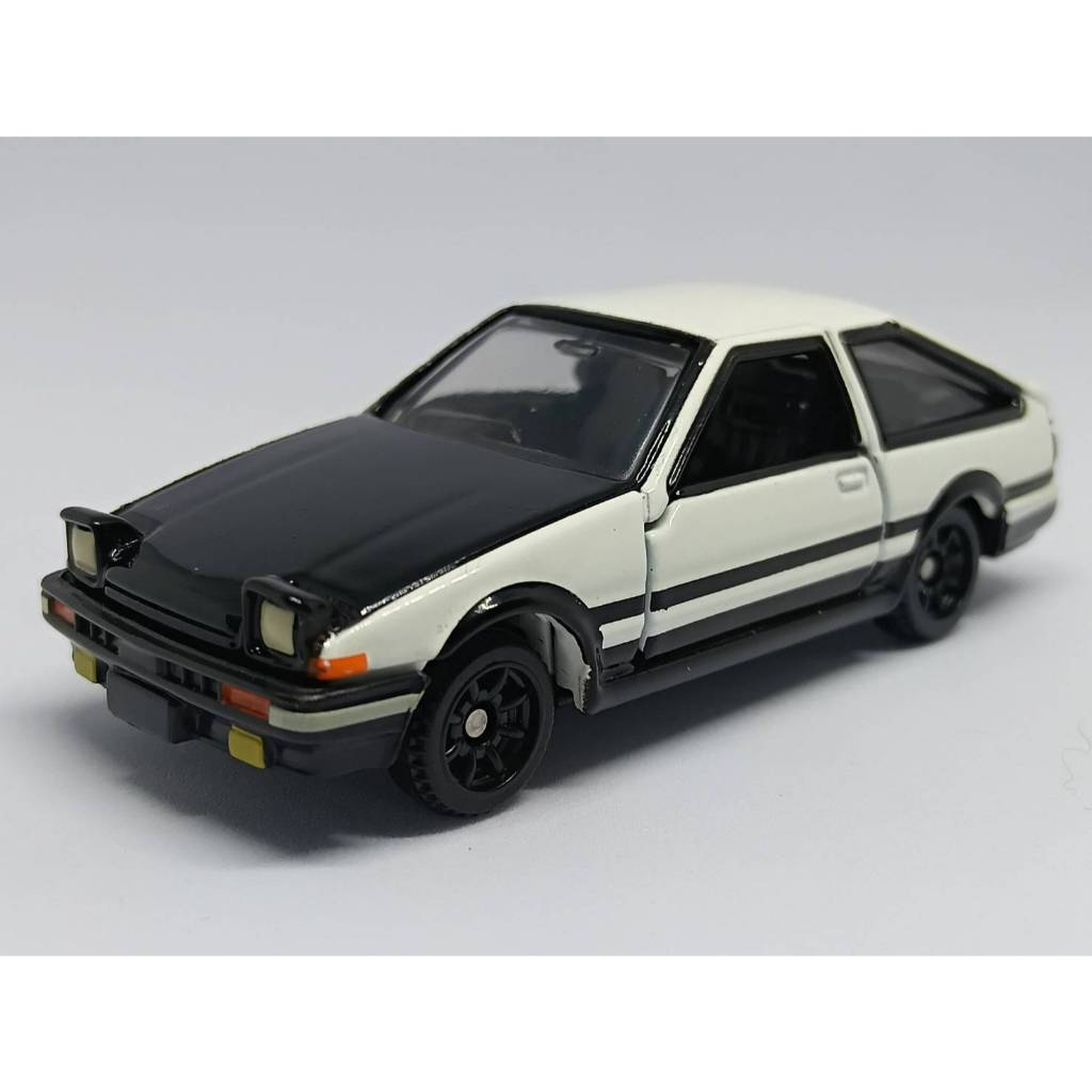โมเดลรถ DREAM TOMICA INITIAL D AE86 TRUENO, FUJIWARA TOFU TEN for Takumi  SCALE 1:61 No Package.