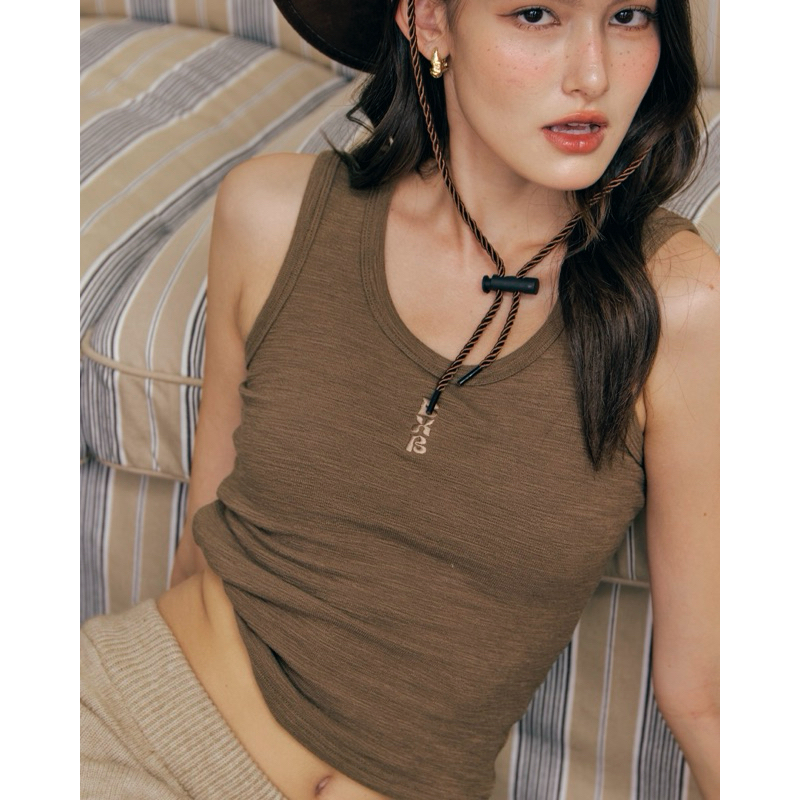 BXB - KLODY TANK เสื้อกล้ามสีพื้นปักโลโก้