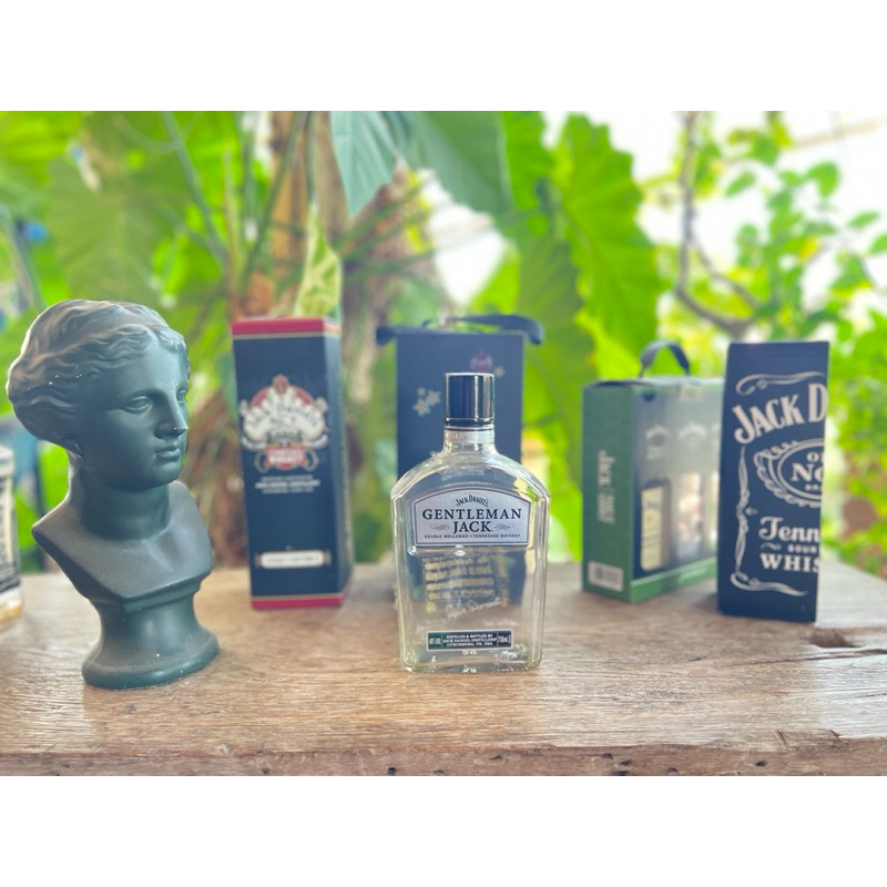 ขวดเปล่า Jack Daniel's Gentleman 70cl (ไม่มีกล่อง)