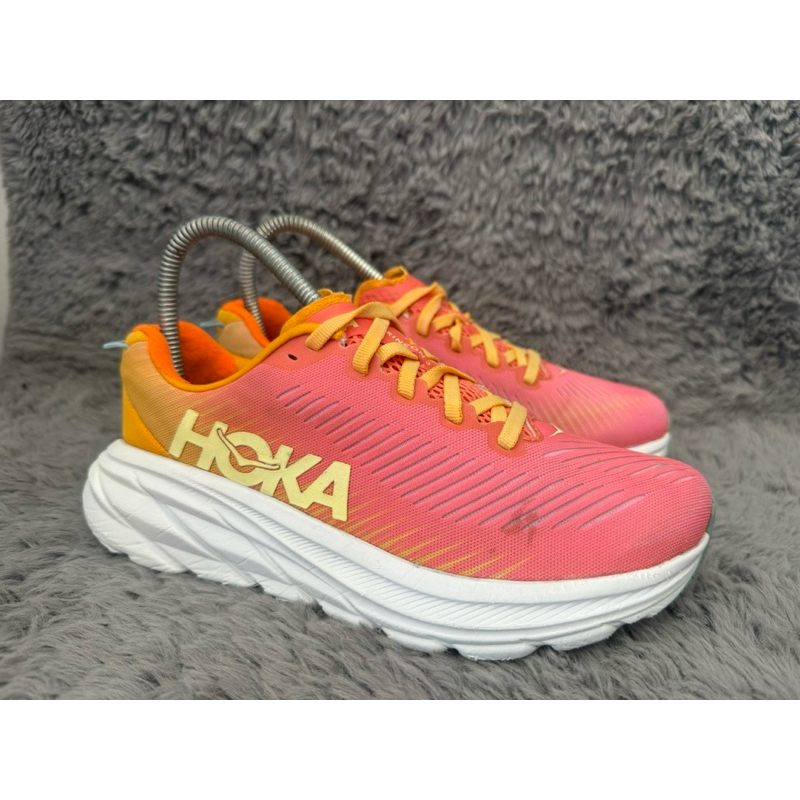 HOKA Size 36 ยาว 22 cm (รองเท้ามือสอง)