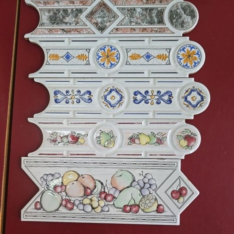 กรุยเชิงผนังลายต่อ มี2ขนาด ใช้ตกแต่งได้ทั้งห้องนั่งเล่น ห้องครัวห้องน้ำ