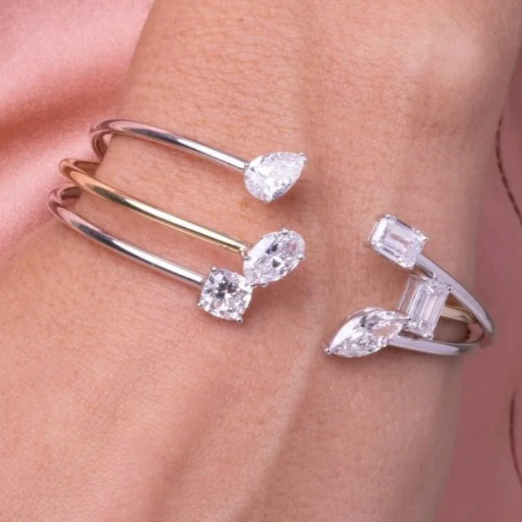 ข้อมือเพชรแล็บแฟนซี Fancy Lab Grown Diamond Bracelet (IGI Certified) - 2 stones (1 ct D VS1 each) Wh