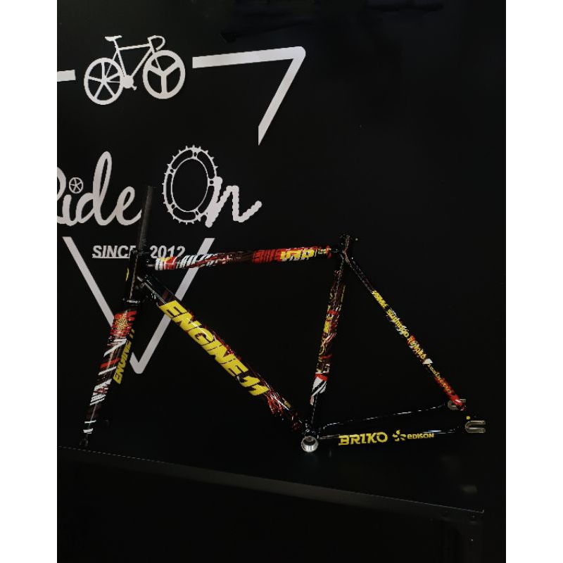 เฟรมจักรยาน ฟิกเกียร์ Engine11 รุ่น Crit D x IRD