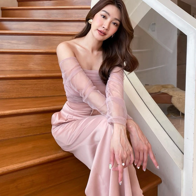 ส่งต่อ larobe8 sarah top xs 900 บาท ในshop ไม่มีขายแล้ว used once