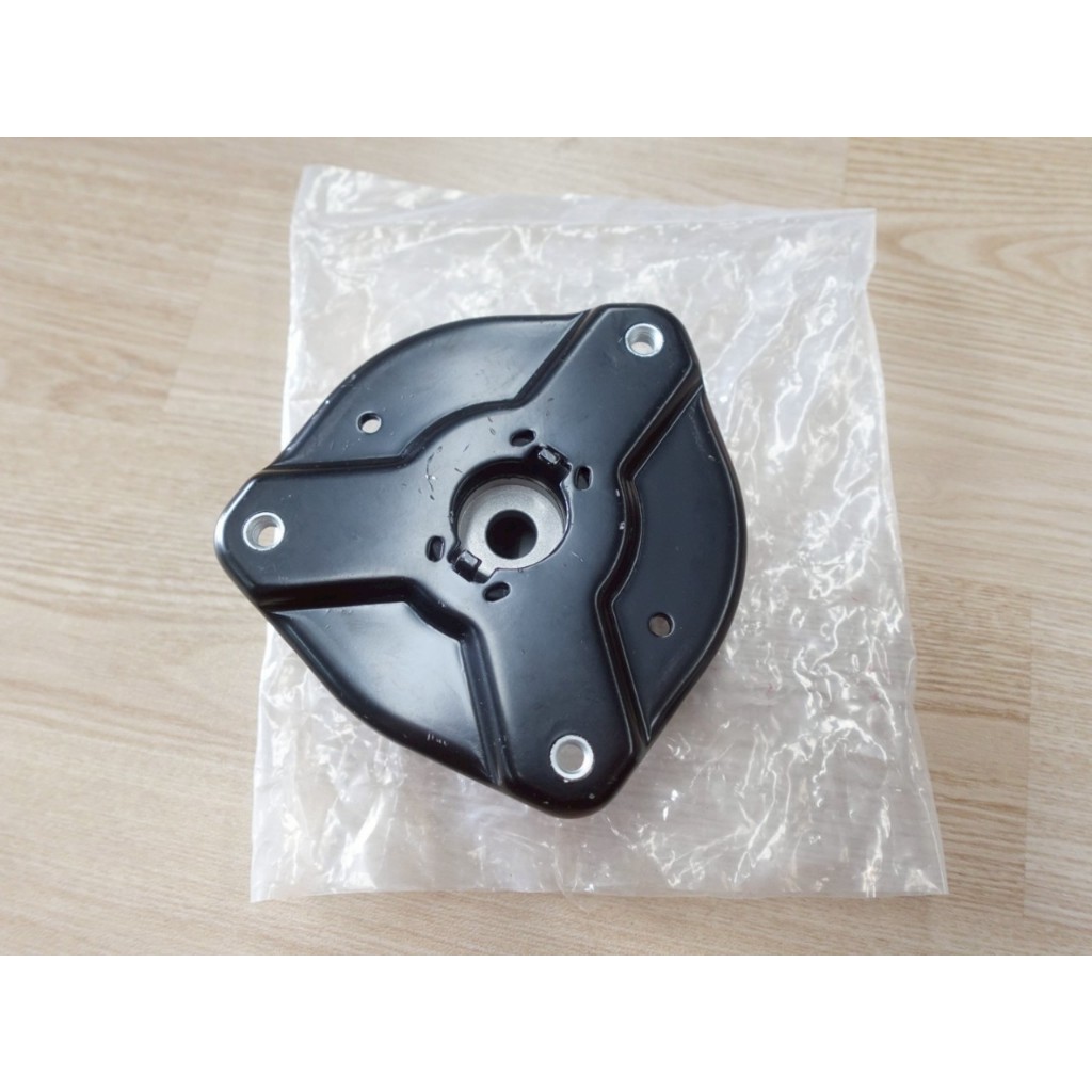 เบ้าโช้คอัพหน้า Mercedes-Benz C-Class W204 , E-Coupe W207