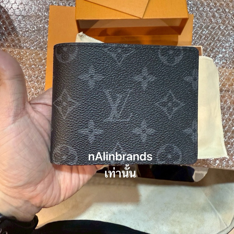 🆕New! Lv Multiple Eclipse wallet Monogram wallet (❗️เช็คสต็อคก่อนสั่งอีกทีนะคะ)
