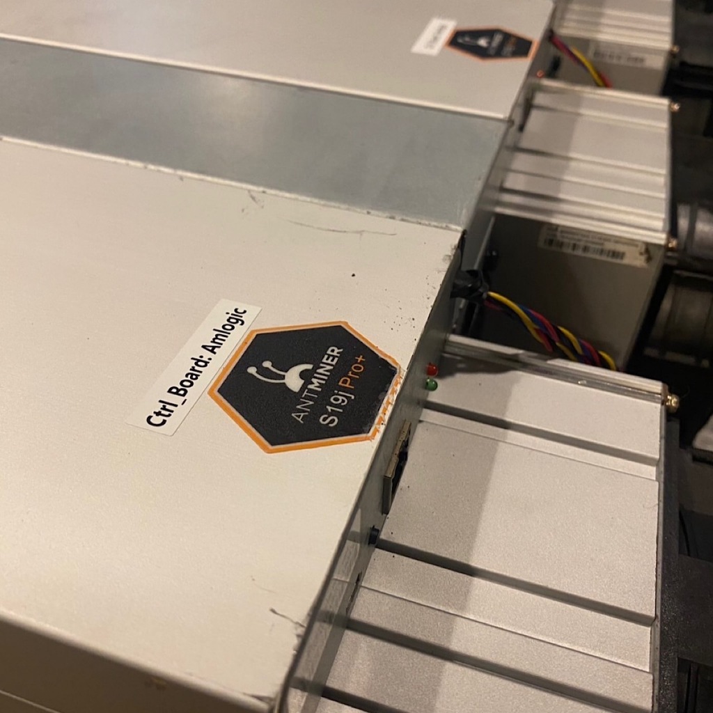พร้อมส่งมือ2 Bitmain Antminer S19j pro+ (120Th)รายได้เดือนละ4-5พัน