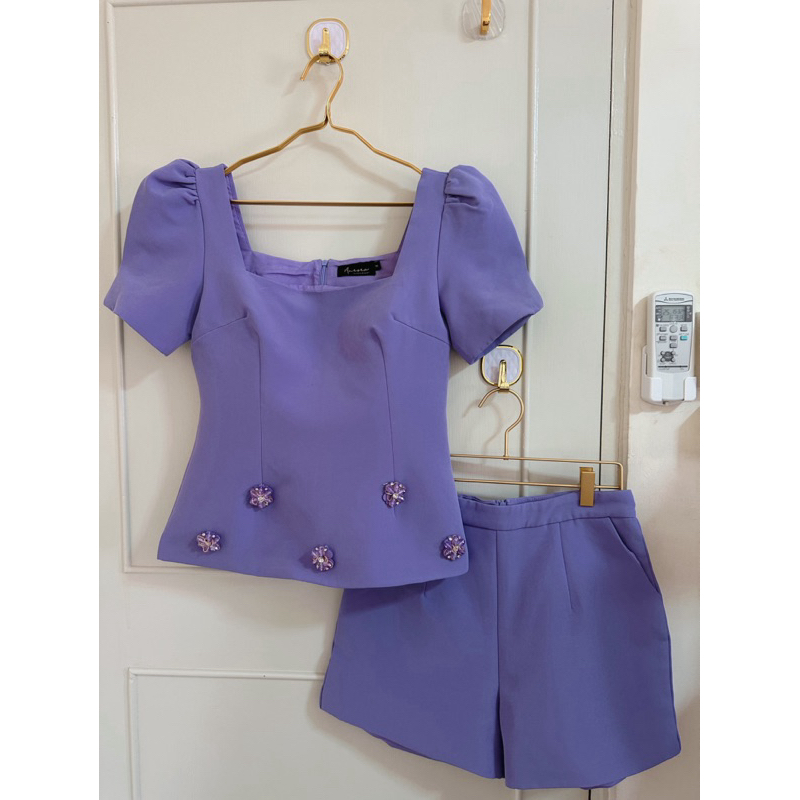 ชุดเซตงานป้ายAurora Brand ไซส์ M มือสองสวยใหม่