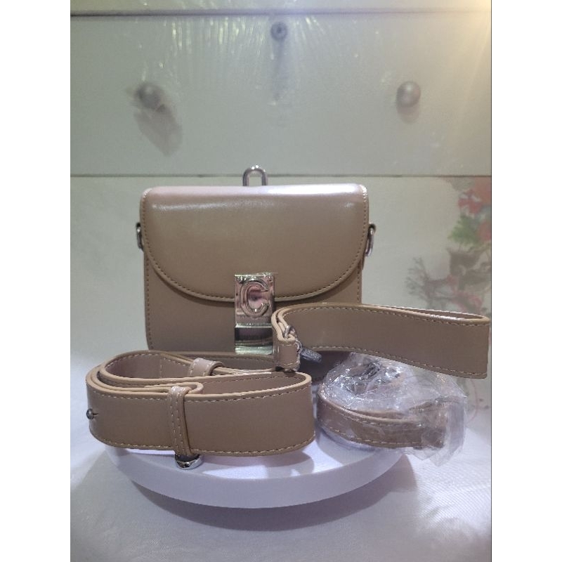 กระเป๋าแบรนด์แท้ CICELL ( มือ 1 )