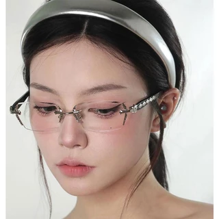 [จัดส่งในกทม] MOYENNEแว่นสายตาสั้น สายตายาว เลนส์ออโต้ ออกแดดเปลี่ยนสีUV400 กรองแสง ผญ ไร้กรอบ เลนส์ออโต้ + กรองแสงสีฟ้า