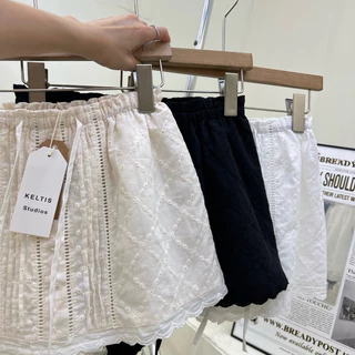 Gradum.#2382(K)กระโปรงลูกไม้เอวสม็อค “Lacy Belle Skirt” มี 3 สีให้เลือก: ขาว | ครีม | ดำ