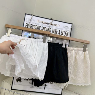 Gradum.#2382(K)กระโปรงลูกไม้เอวสม็อค “Lacy Belle Skirt” มี 3 สีให้เลือก: ขาว | ครีม | ดำ