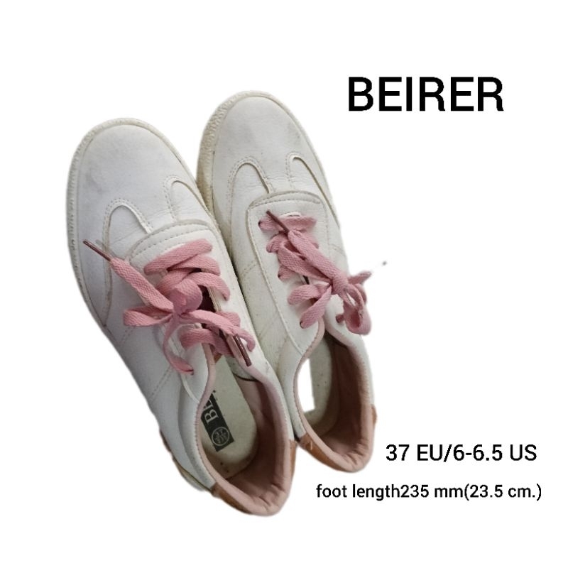 รองเท้า ผ้าใบ หลายยี่ห้อ ไซส์ 36-41 ราคาตามสภาพเพราะบางคู่ใหม่มาก-มือสอง