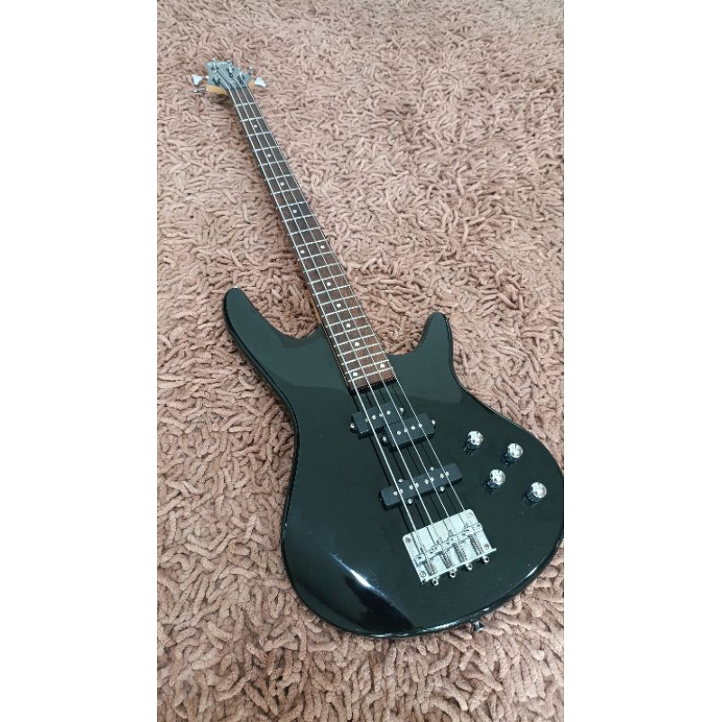 Gusta GIB4-01 ... bass 4 สายของดีราคาถูกพร้อมโปรกระเป๋า