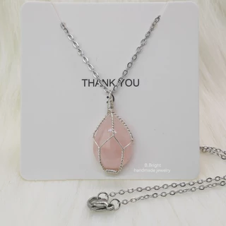 มีส่งด่วน💥 จี้หินแท้ 100% โรสควอตซ์ Rose quartz ทรงหยดน้ำ งานพันลวดทำมือ