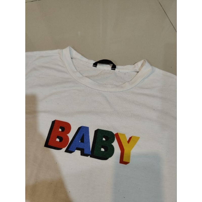 เสื้อยืด Shien มือสอง