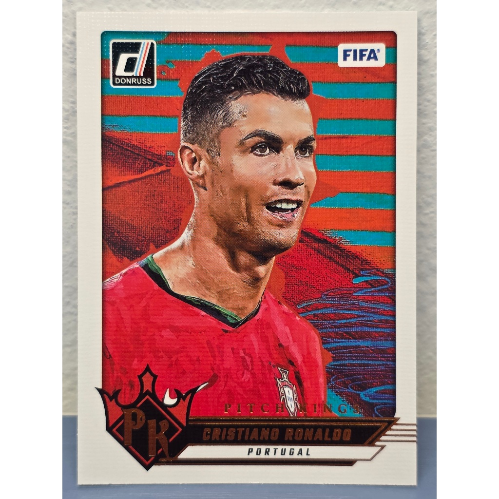 การ์ดฟุตบอล Cristiano Ronaldo (Portugal) Pitch Kings ของแท้100% ภาพถ่ายจากสินค้าจริง